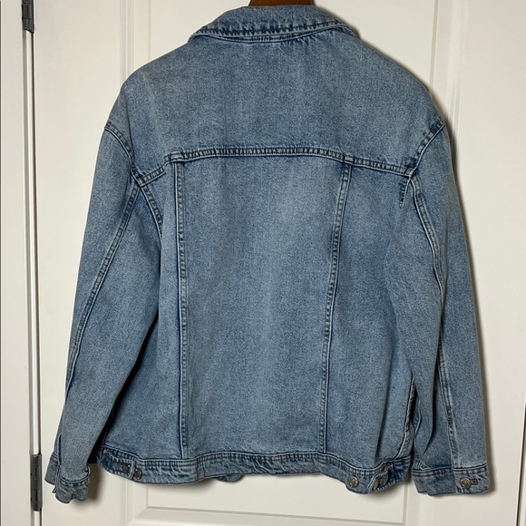 Calvin Klein Women’s Light Blue Denim Jacket Large - Picture 5 of 7